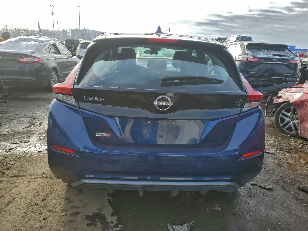 2023 Nissan Leaf S - Фото 6