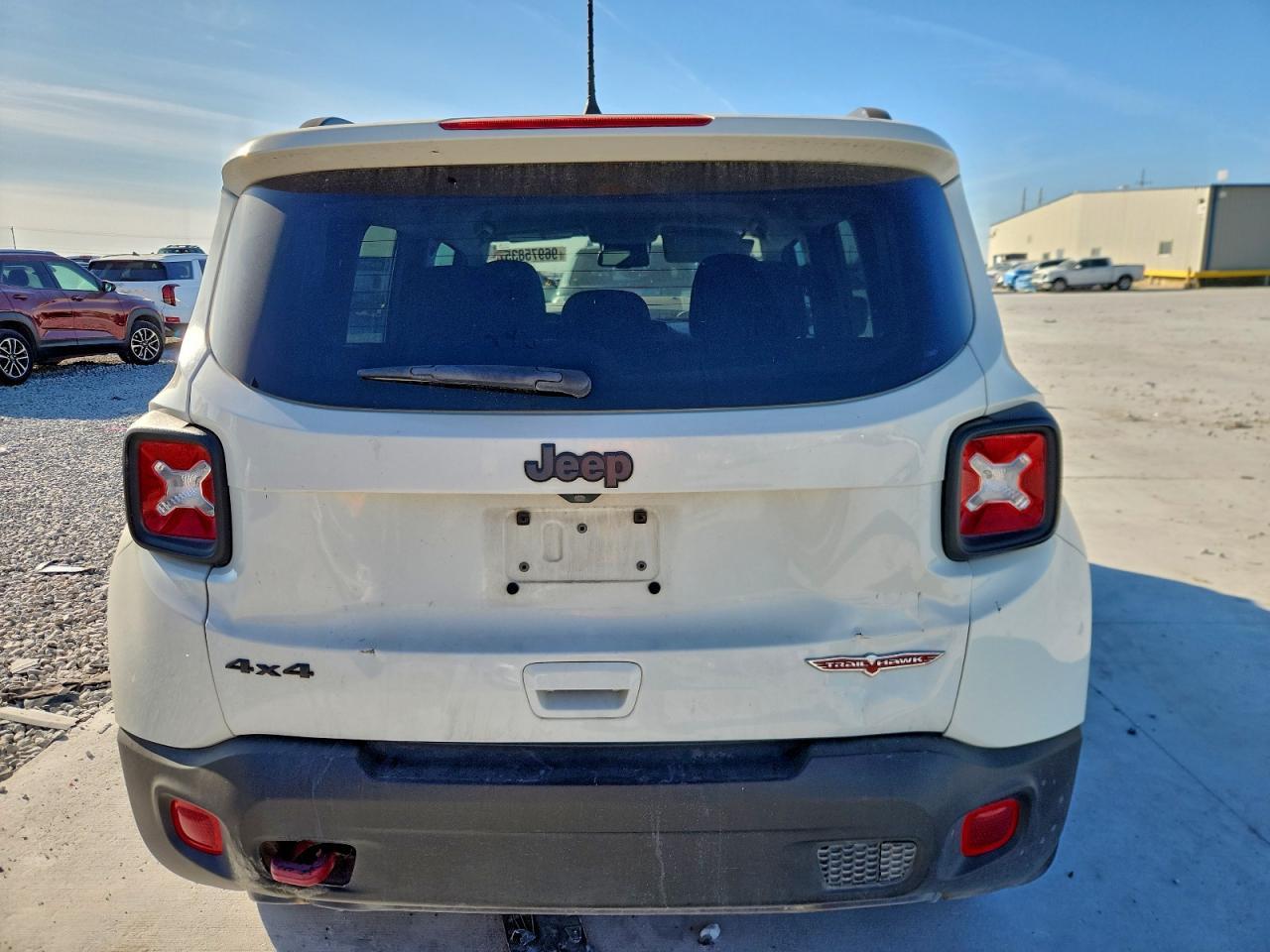 2022 Jeep Renegade Trailhawk - Фото 6