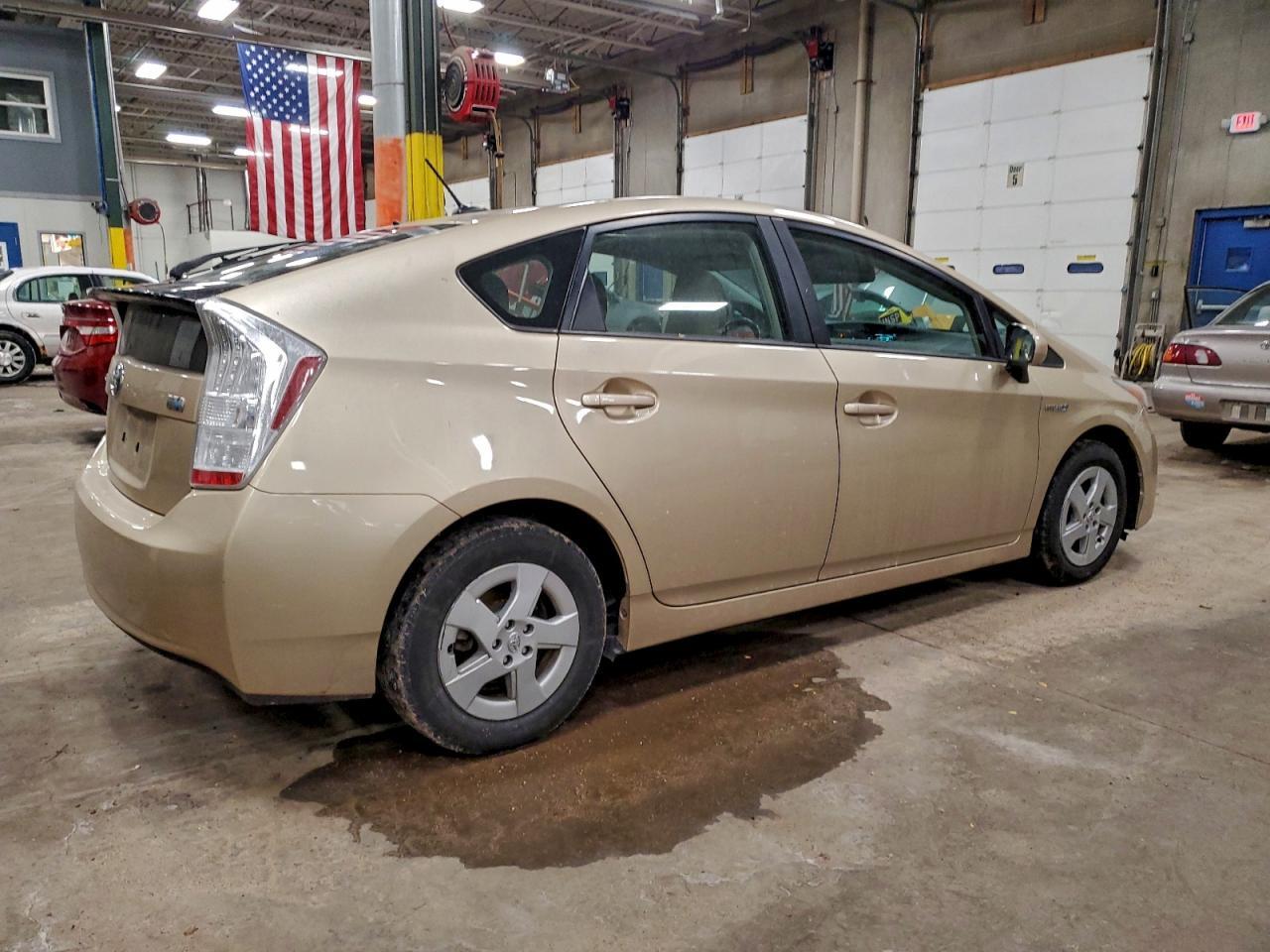 2010 Toyota Prius - Фото 3