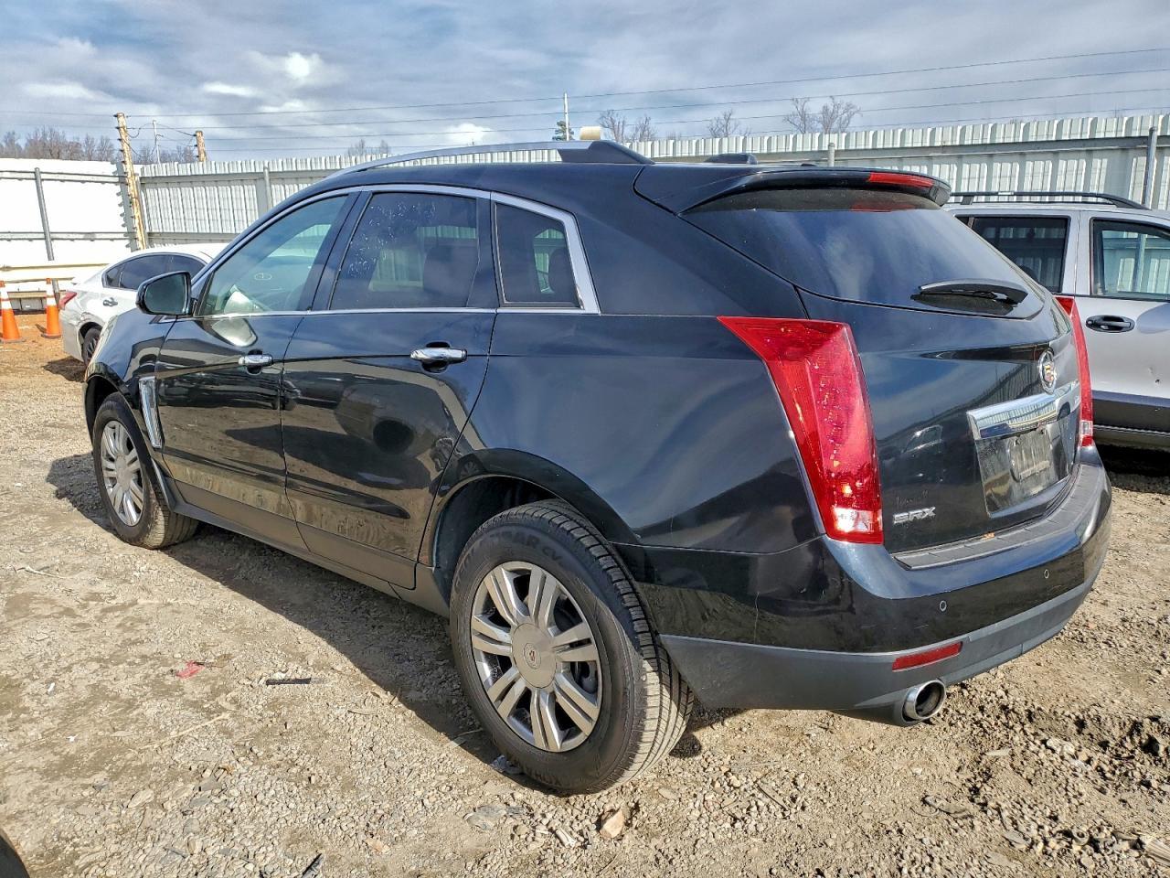 2015 Cadillac Srx Luxury Collection - Image 2