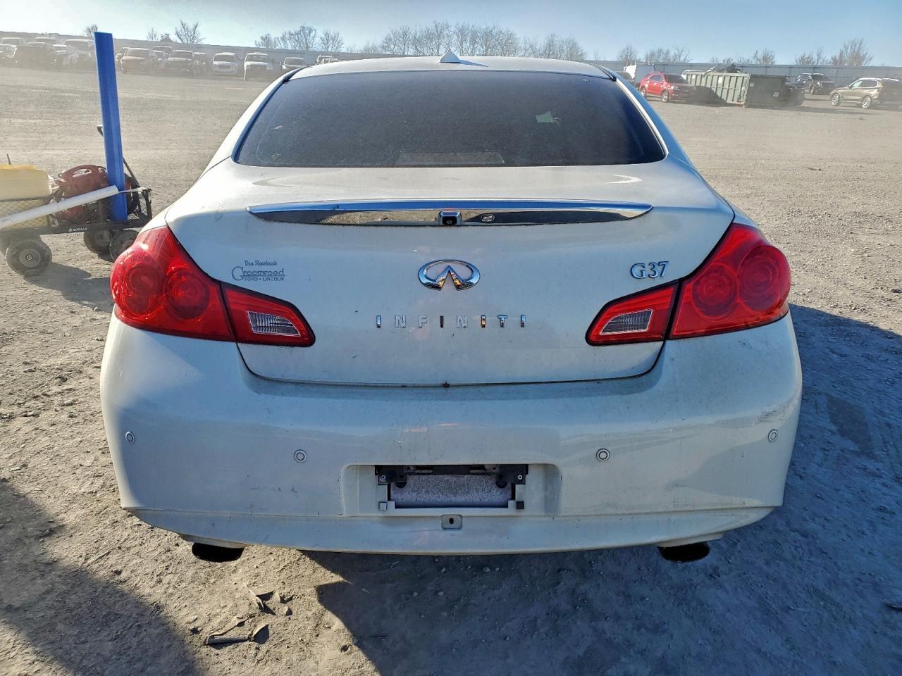 2010 Infiniti G37 Base - Фото 6