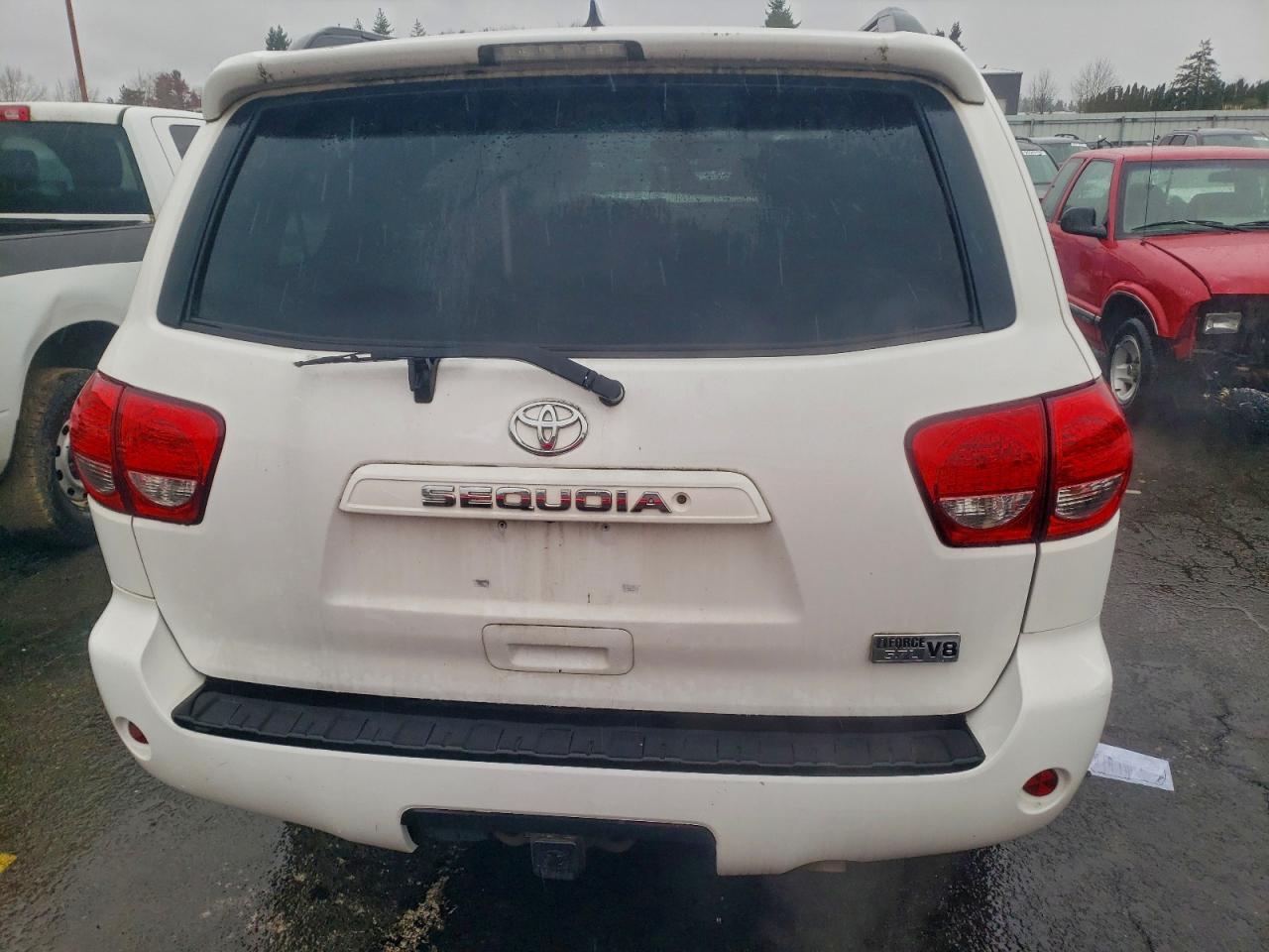2011 Toyota Sequoia Sr5 - Image 6