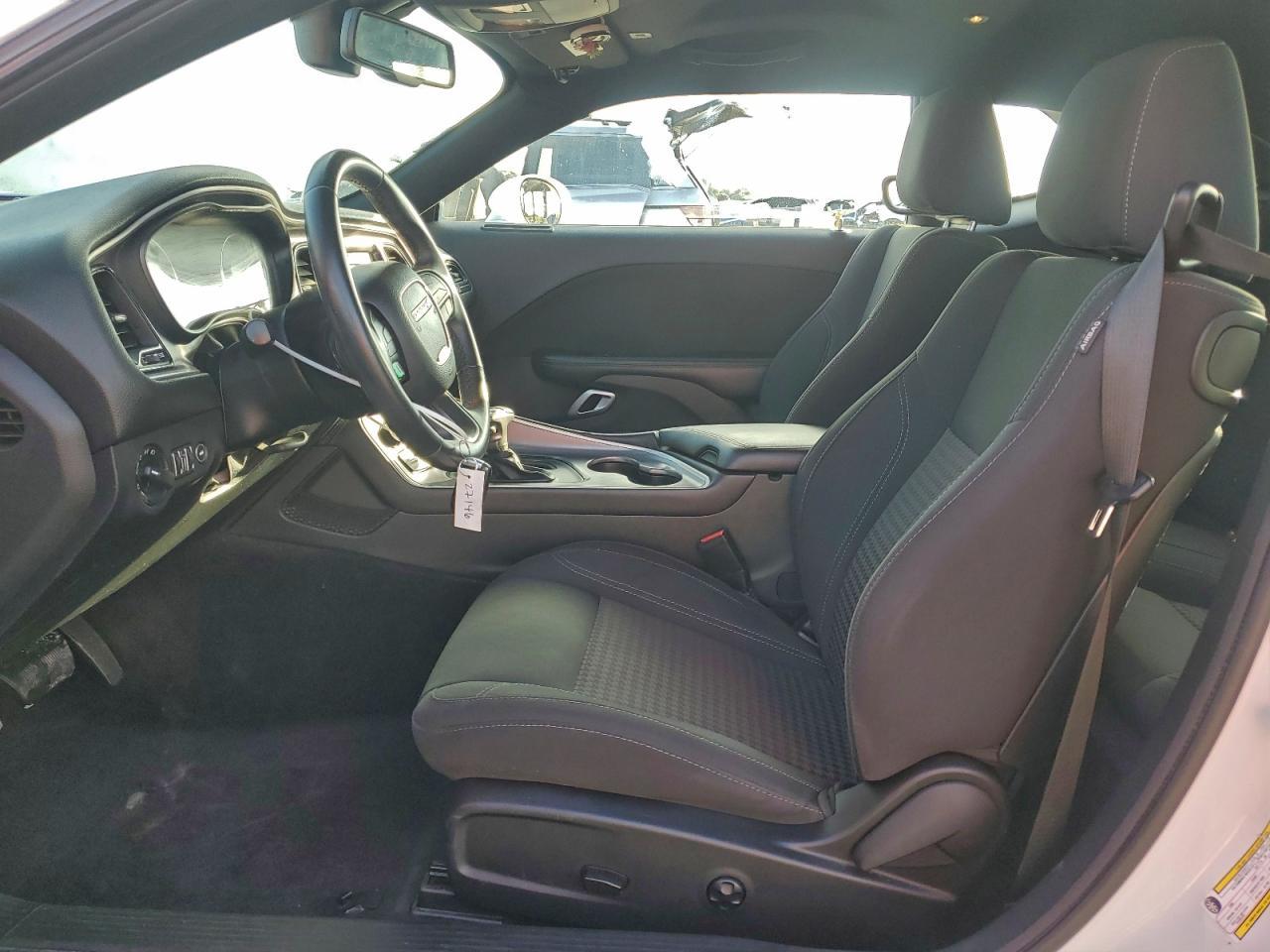 2019 Dodge Challenger Sxt - Image 7