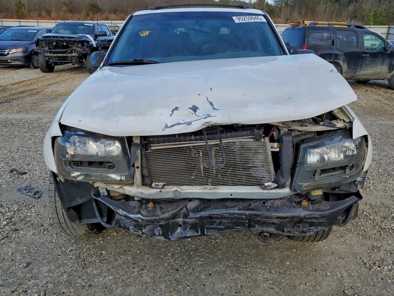 2002 Chevrolet Trailblazer - Image 5