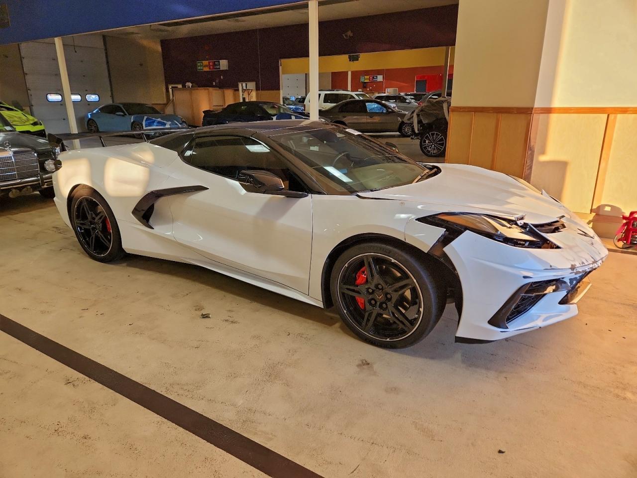 2025 Chevrolet Corvette Stingray 2Lt - Фото 4