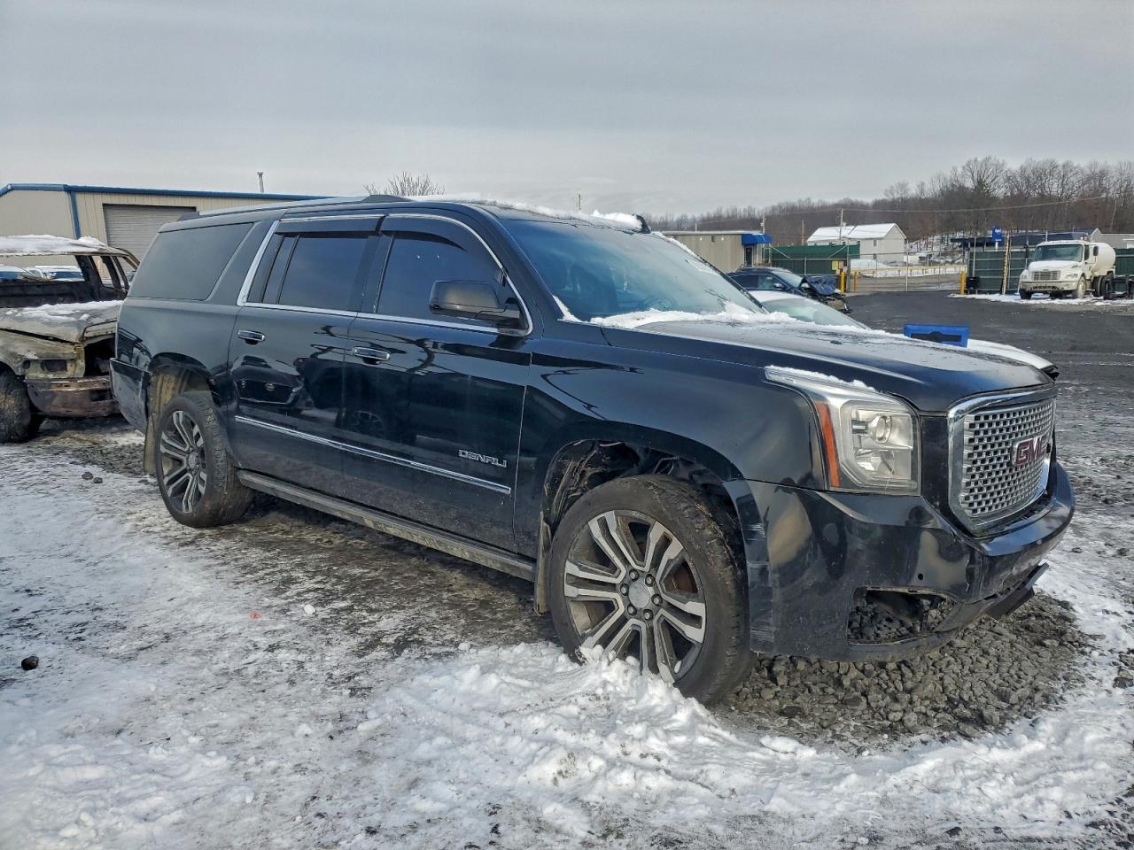 2017 GMC Yukon Xl Denali - Image 4