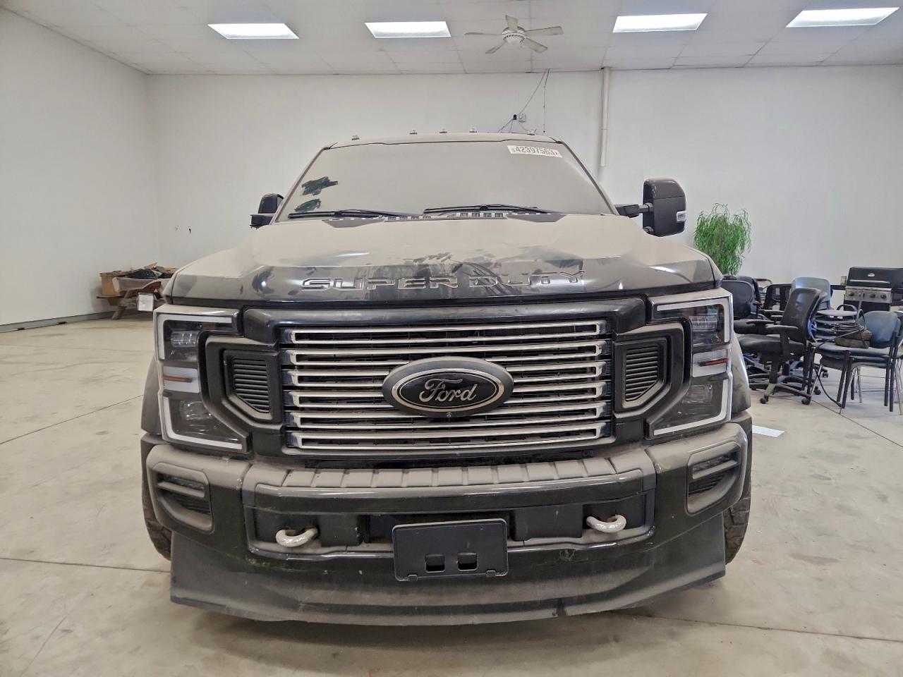 2020 Ford F550 Super Duty - Image 5