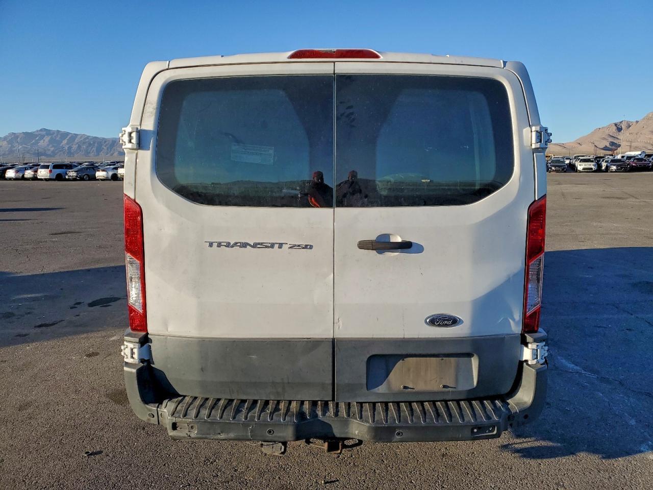2015 Ford Transit 250 Delivery Van - Image 6