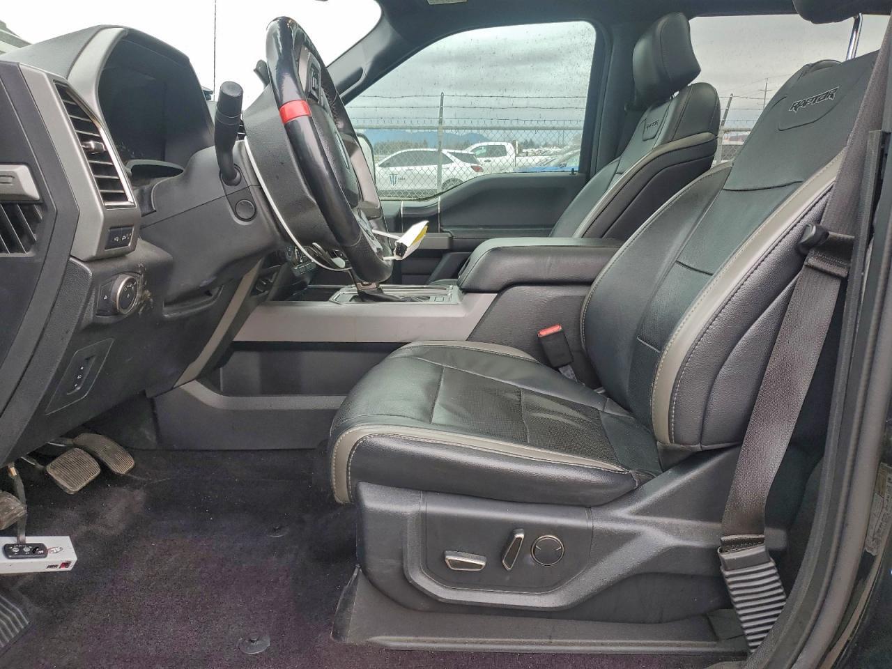 2017 Ford F150 Raptor - Image 7