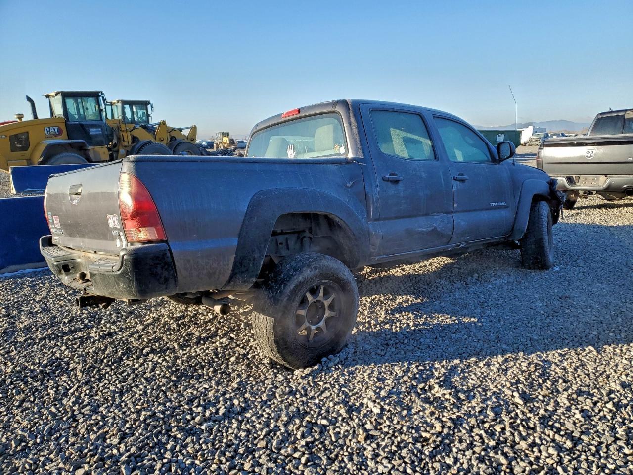 2015 Toyota Tacoma Double Cab - Фото 3