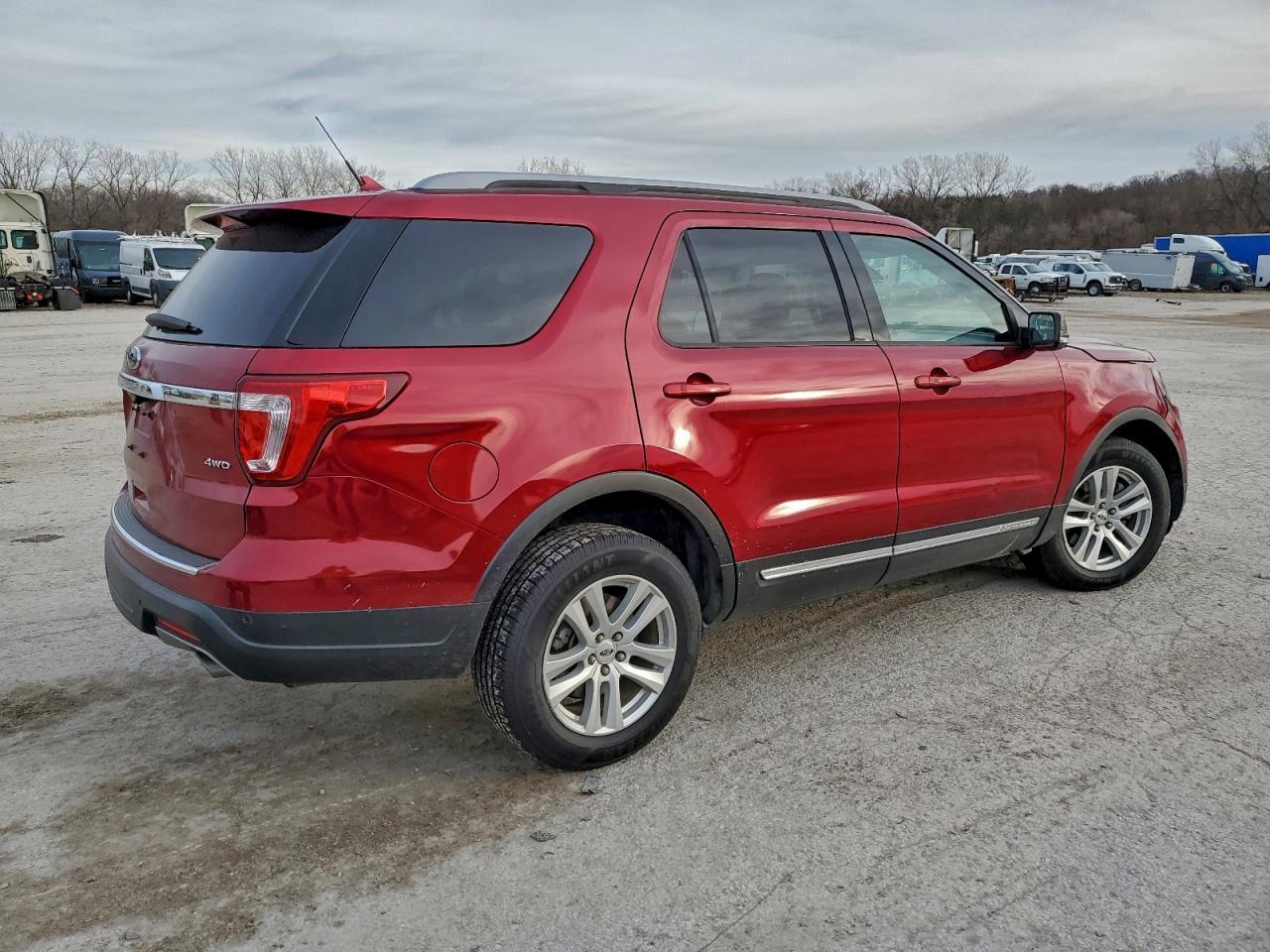 2018 Ford Explorer - Image 3