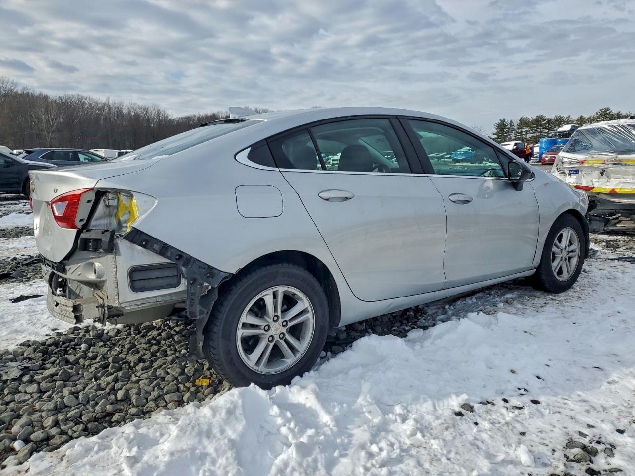 2017 Chevrolet Cruze Lt - Фото 3