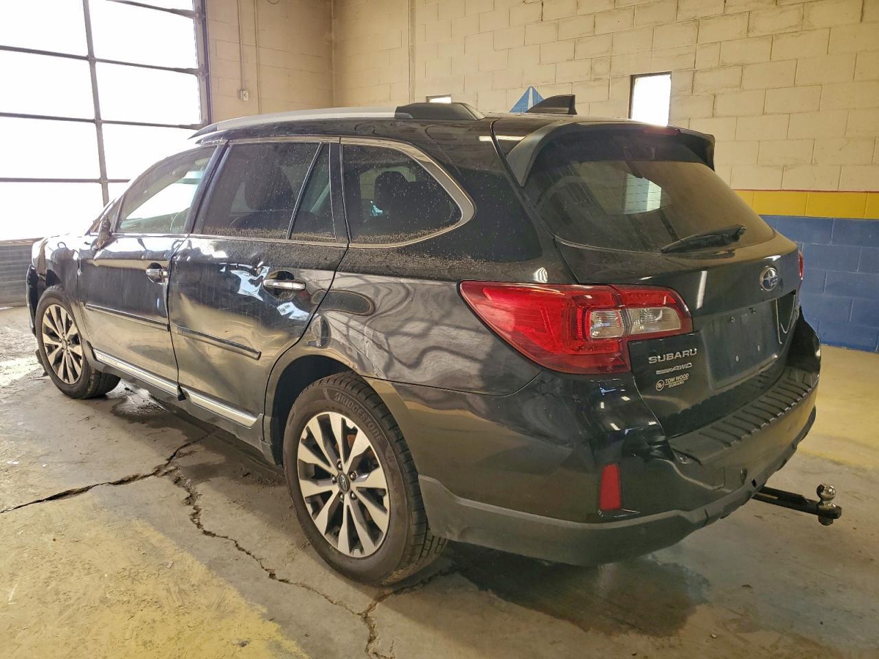 2017 Subaru Outback Touring - Image 2