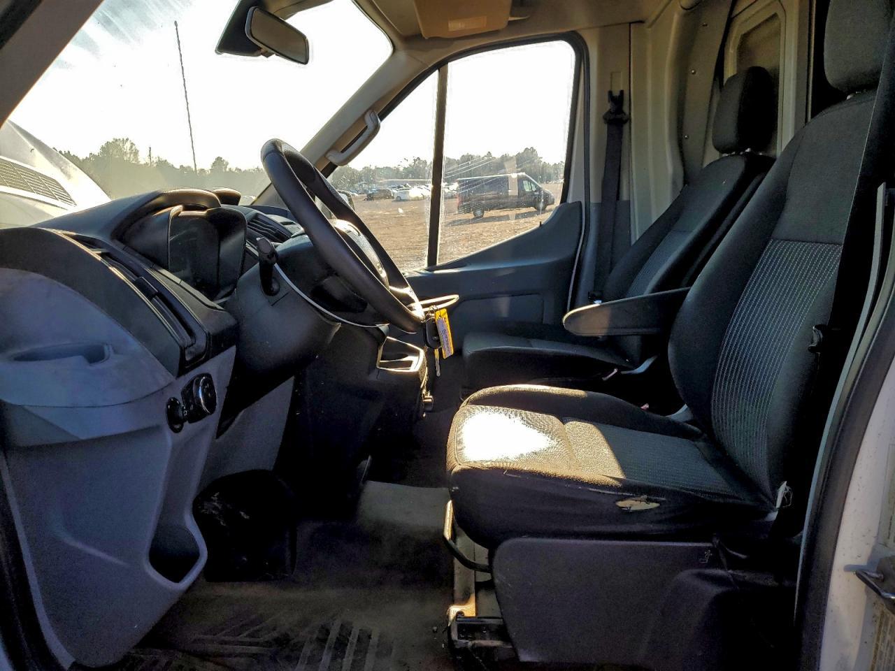 2019 Ford Transit Utility / Service Truck - Фото 7