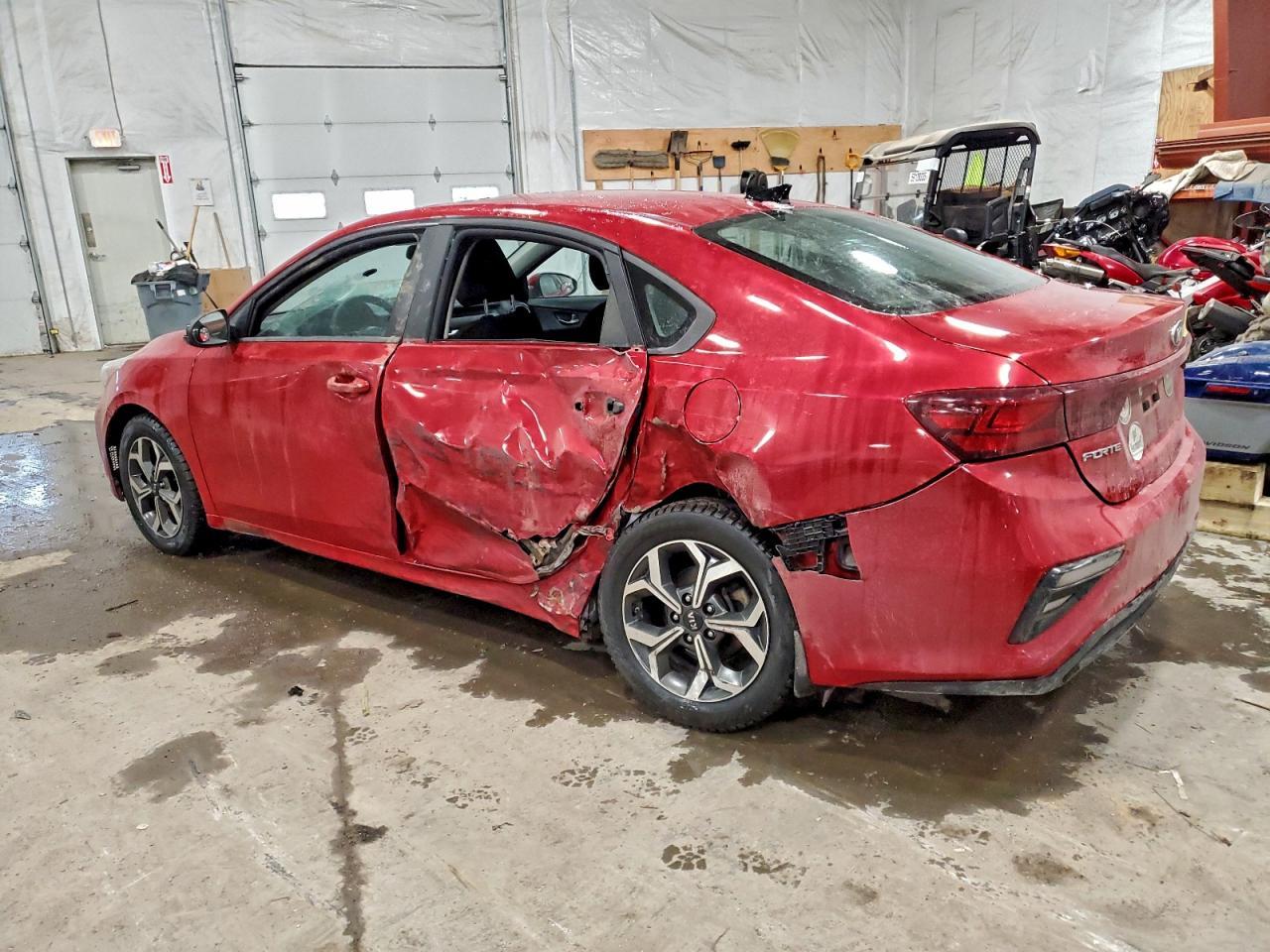 2021 Kia Forte Fe - Фото 2