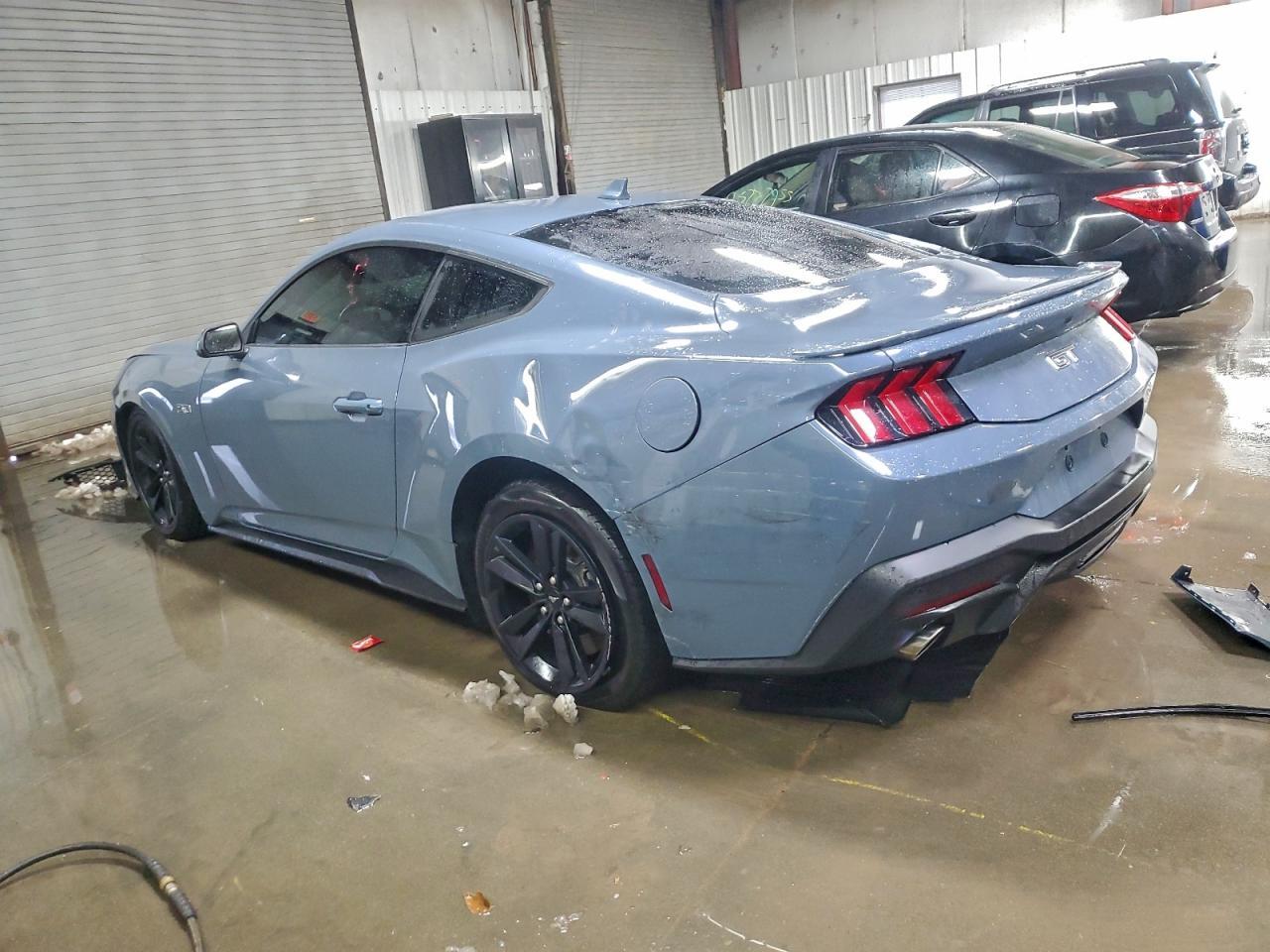 2024 Ford Mustang Gt - Image 2