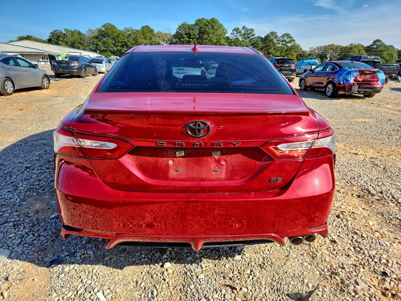 2020 Toyota Camry Se - Фото 6