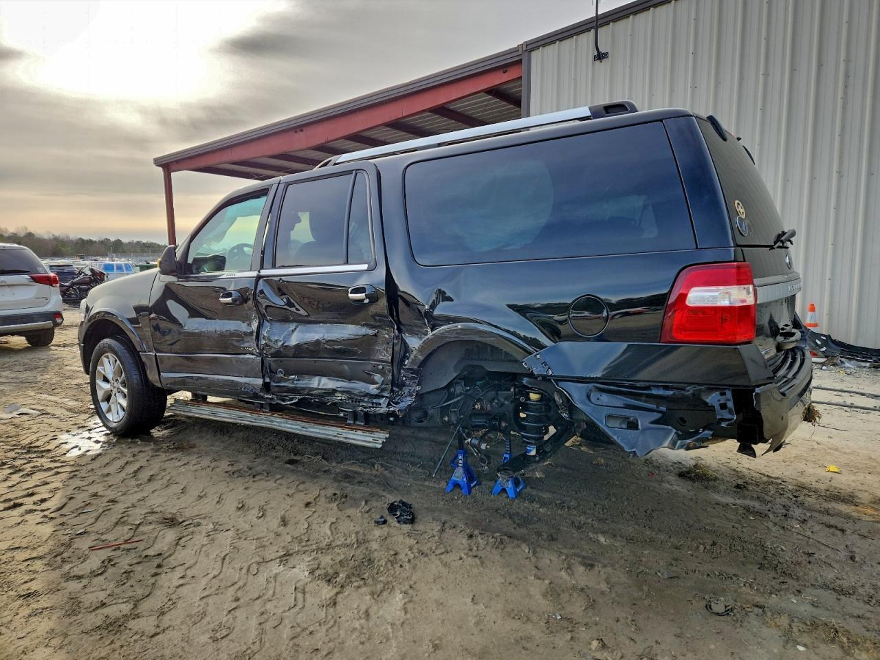 2017 Ford Expedition El Limited - Фото 2