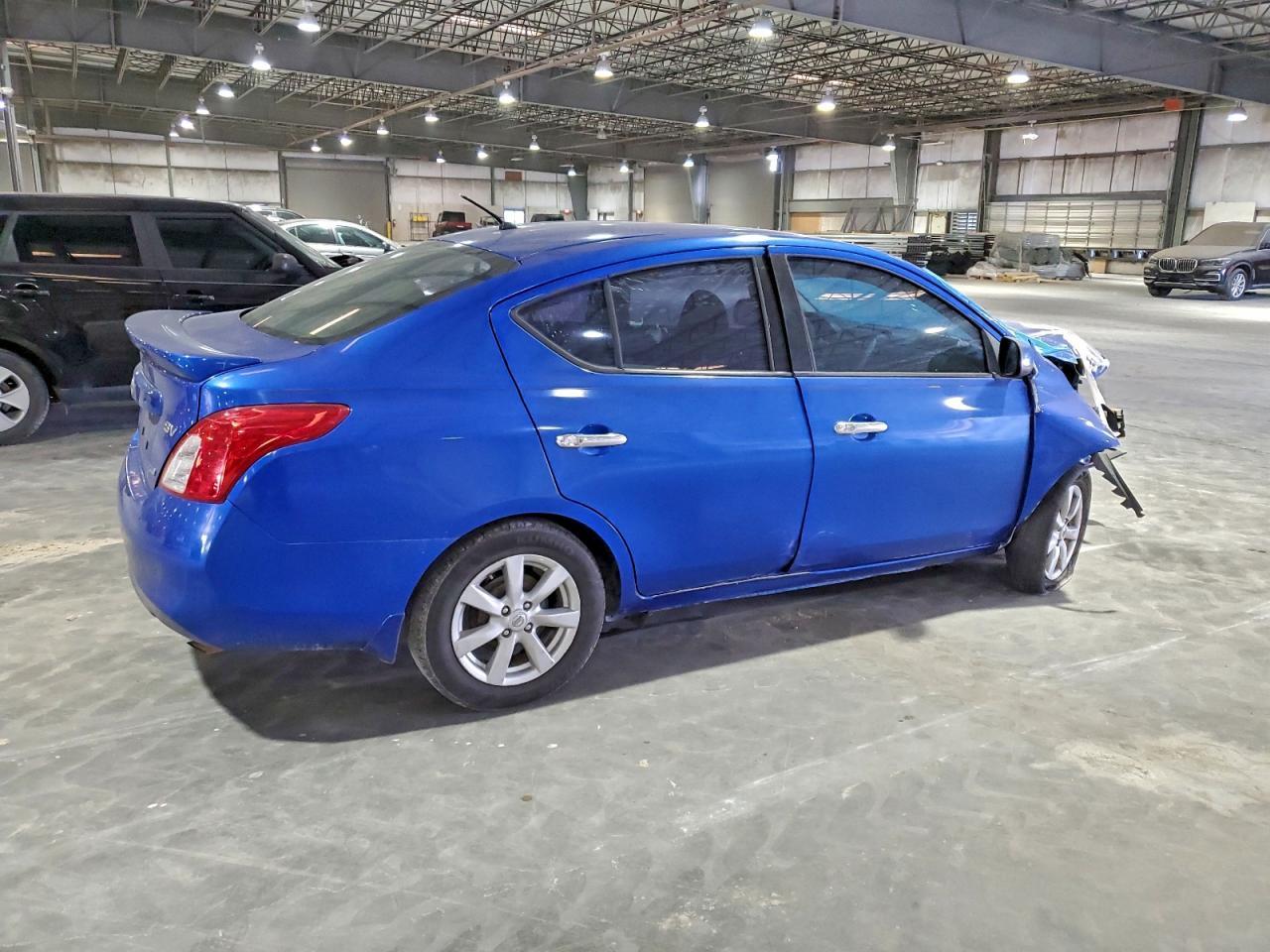 2014 Nissan Versa S - Image 3