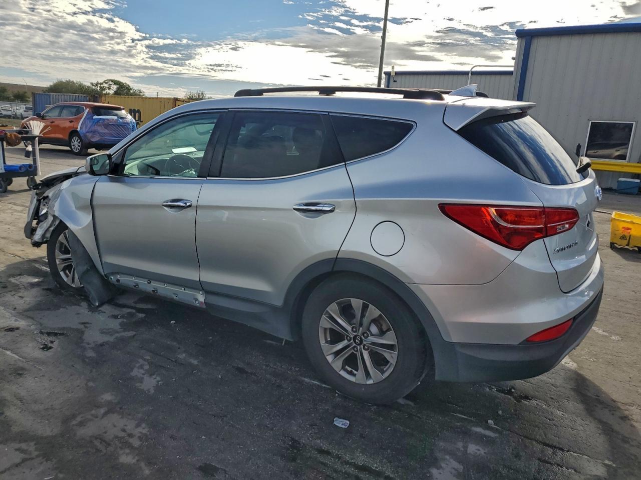 2016 Hyundai Santa Fe Sport 2.4L - Фото 2