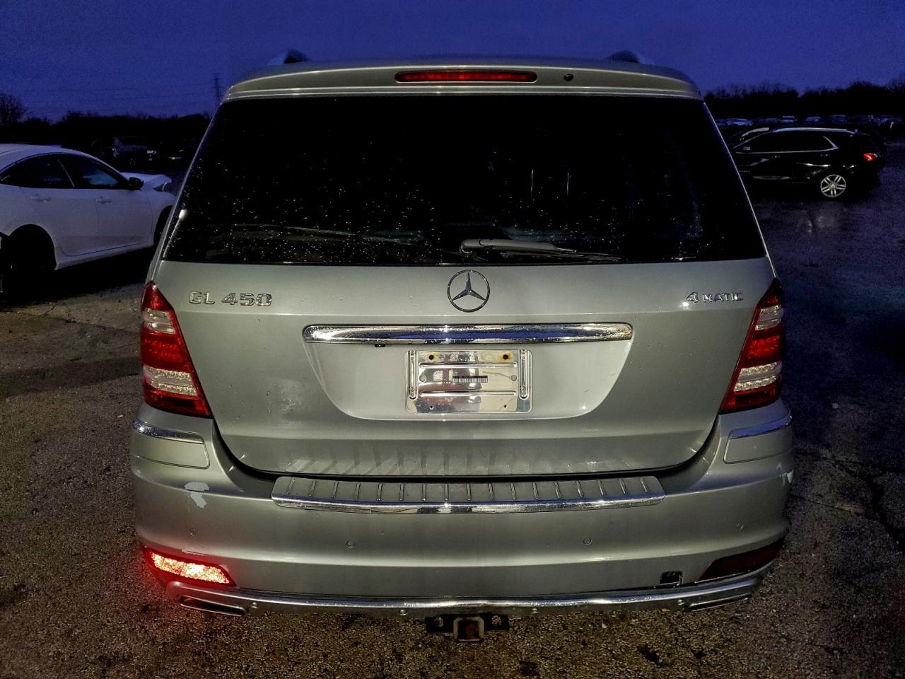 2012 Mercedes-Benz Gl 450 4Matic - Image 6