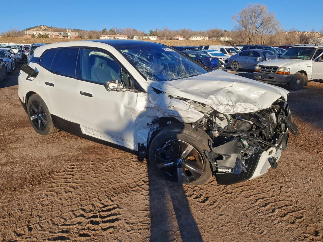 2024 BMW Ix xDrive50 - Фото 4