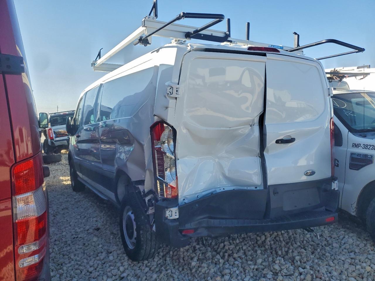 2024 Ford Transit T-250 - Фото 2