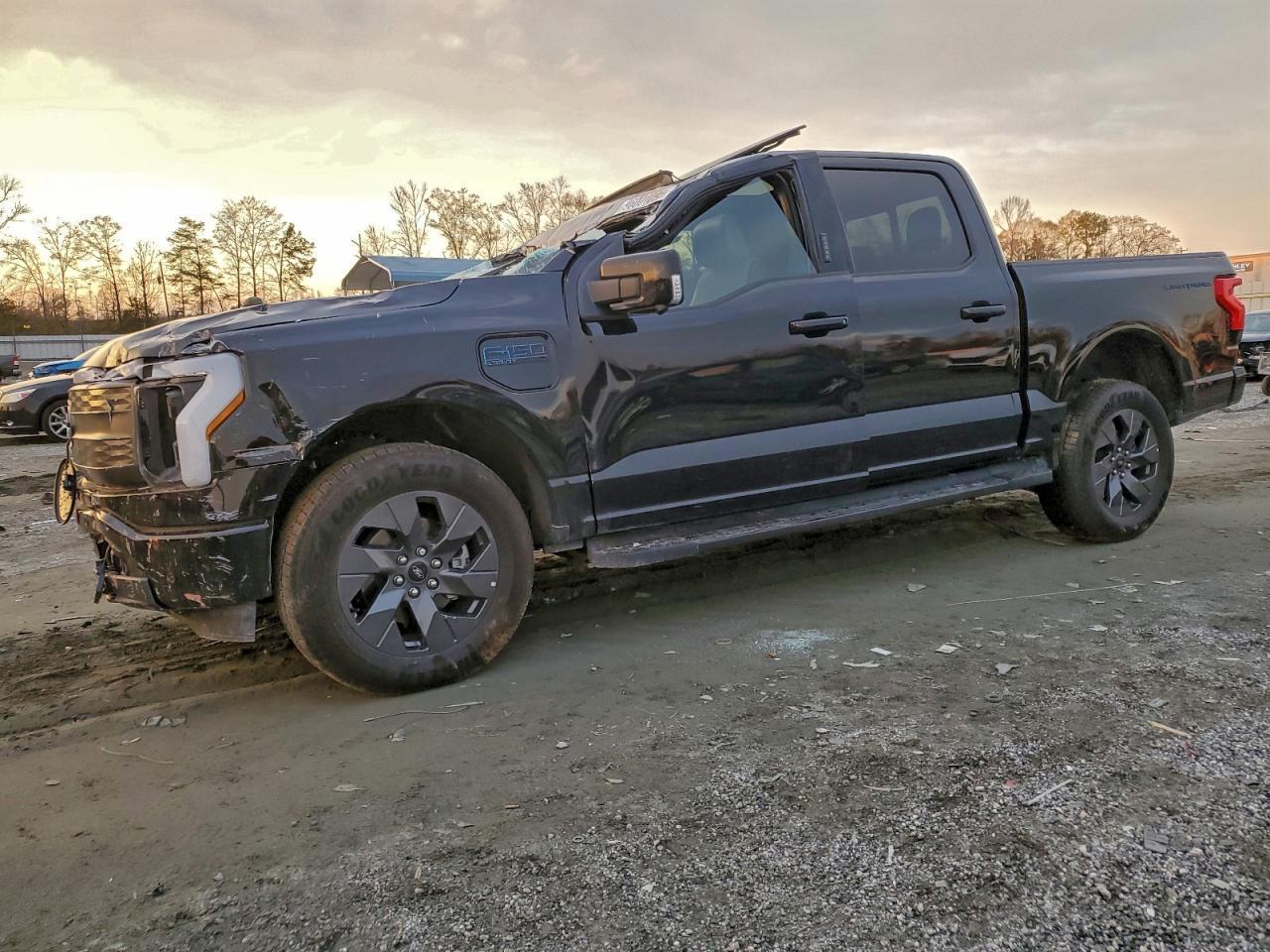 2024 Ford F150 Lightning Lariat