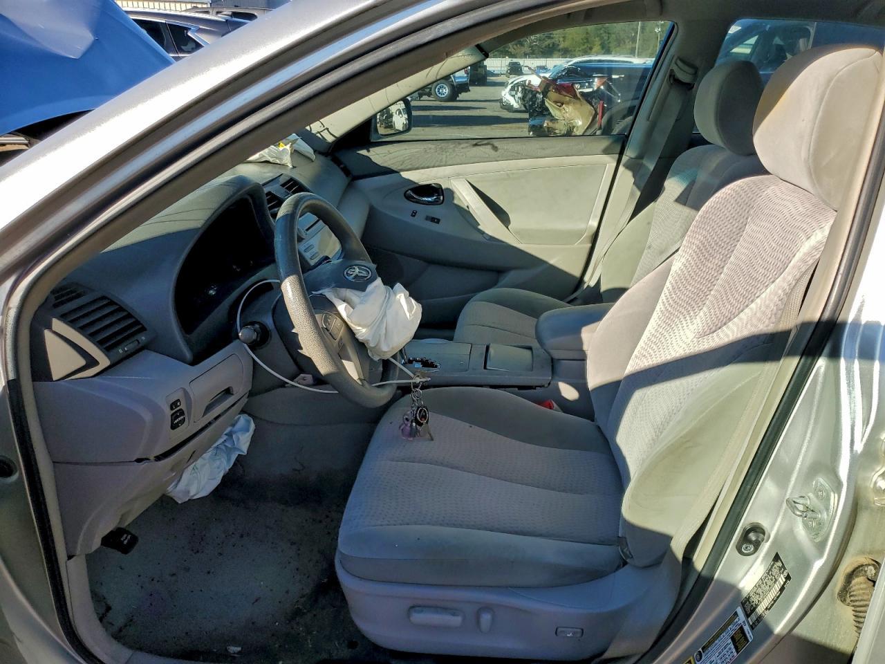 2010 Toyota Camry Base - Image 7