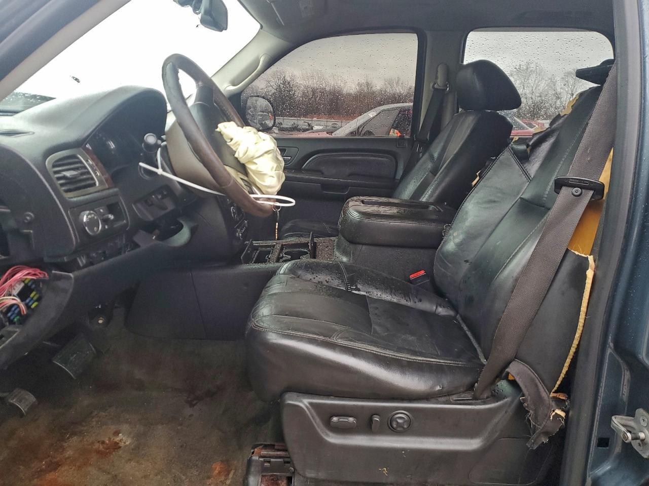 2007 GMC Yukon Denali - Image 7