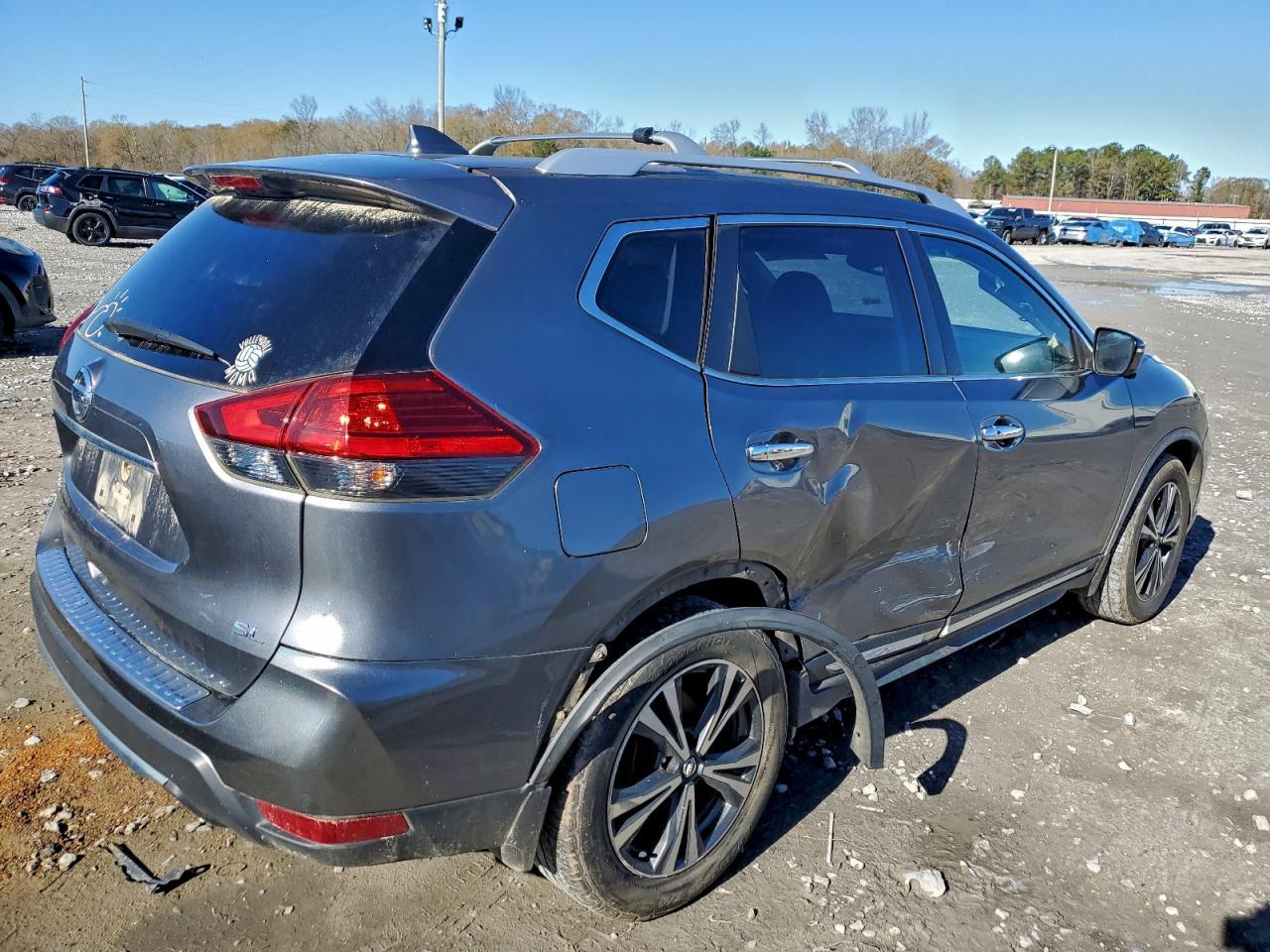2017 Nissan Rogue S - Фото 3