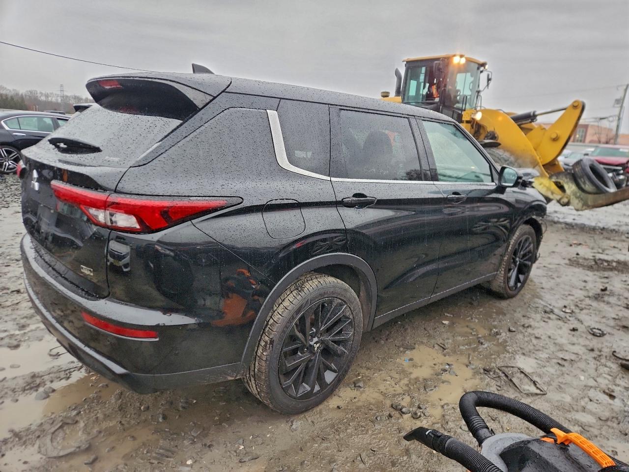 2023 Mitsubishi Outlander Sel - Image 3