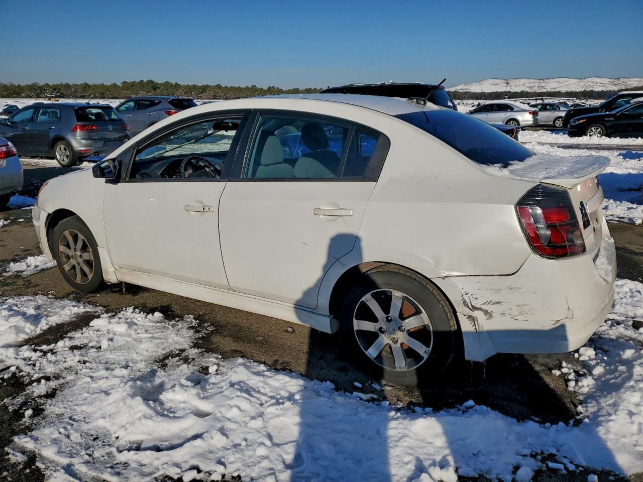 2012 Nissan Sentra 2.0 - Фото 2
