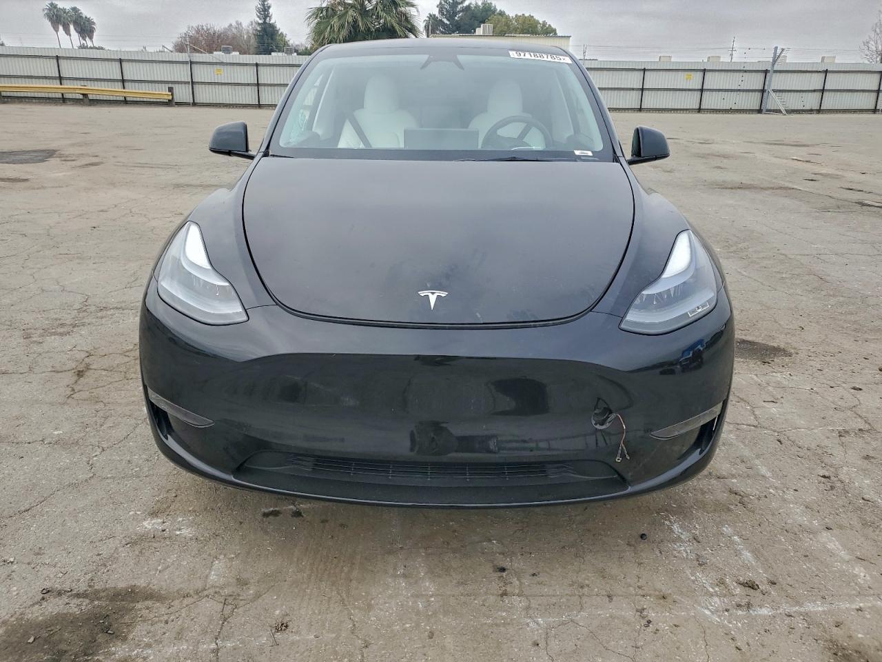 2023 Tesla Model Y - Фото 5