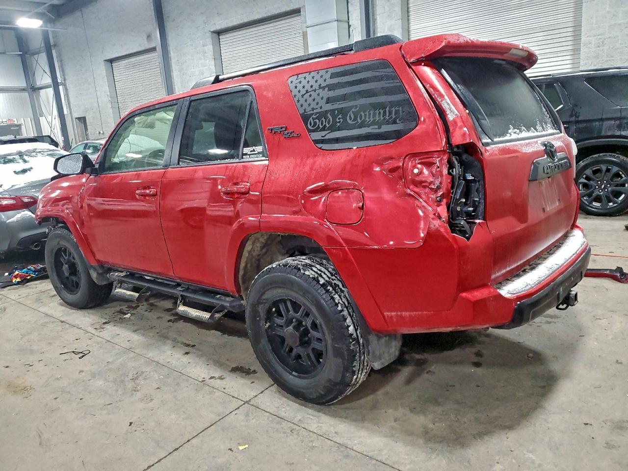 2021 Toyota 4Runner - Image 2