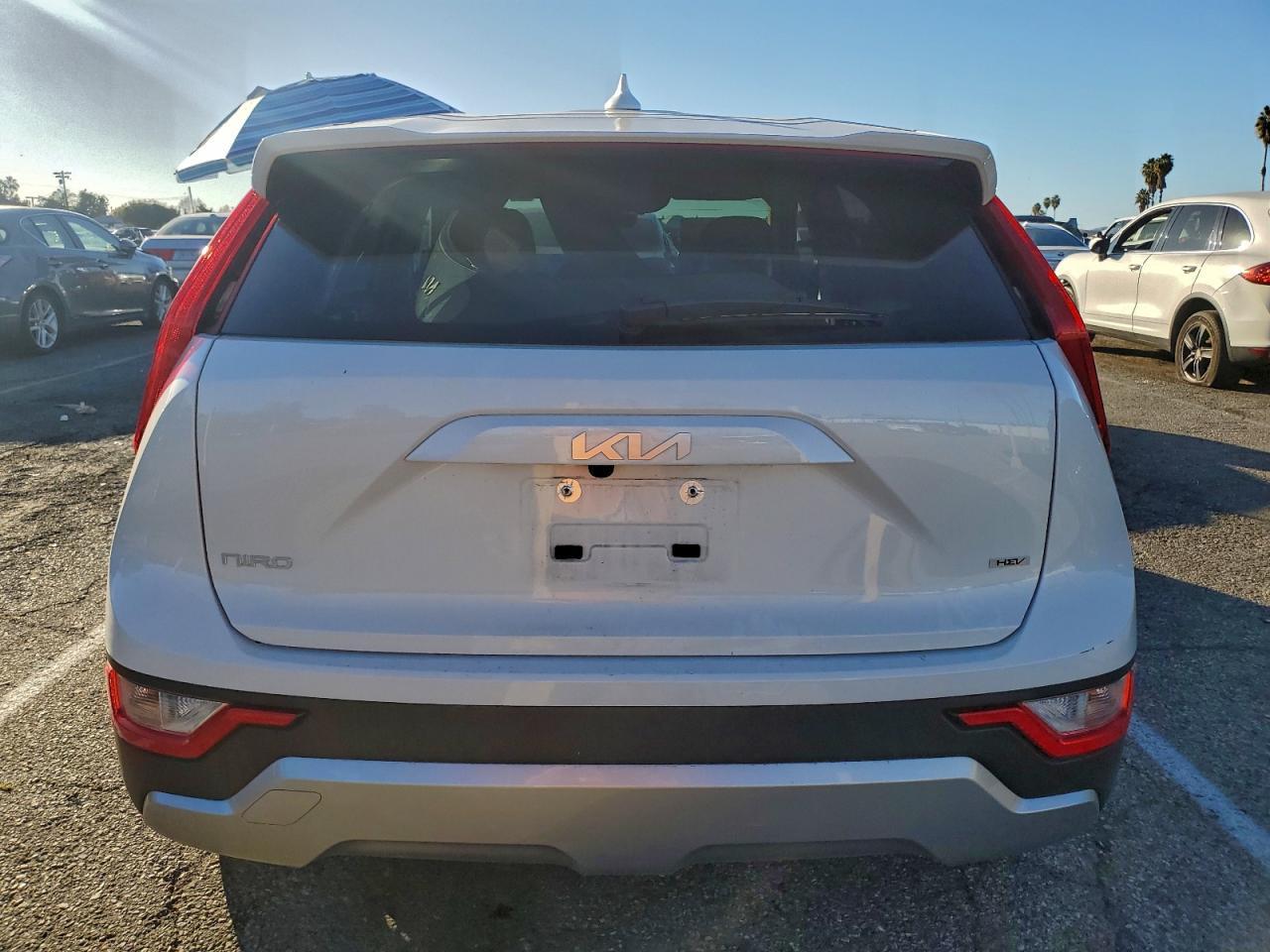 2025 Kia Niro Lx - Image 6