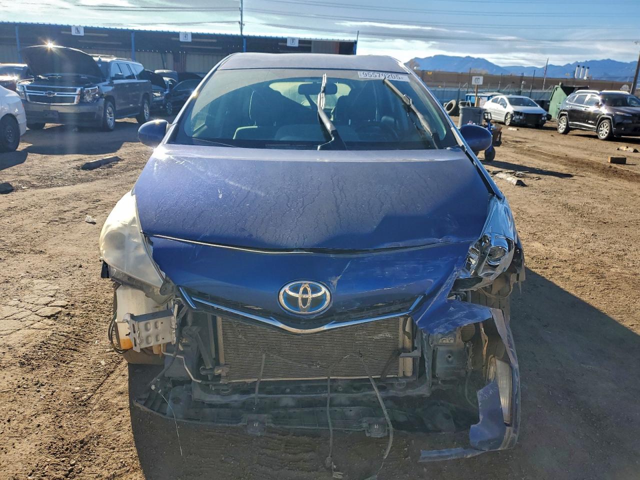 2013 Toyota Prius V - Image 5