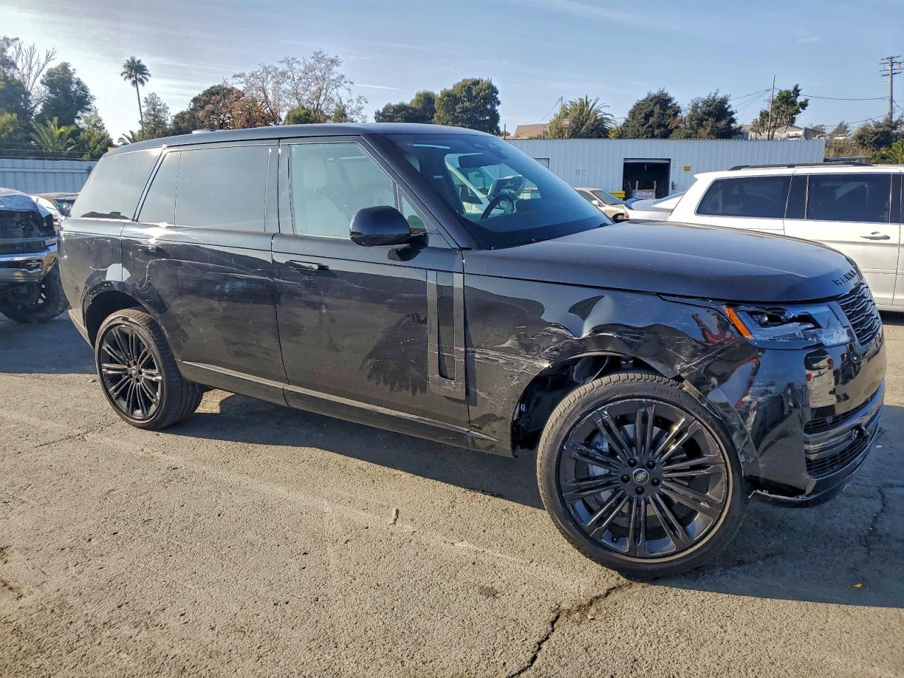 2024 Land Rover Range Rover Se - Image 4