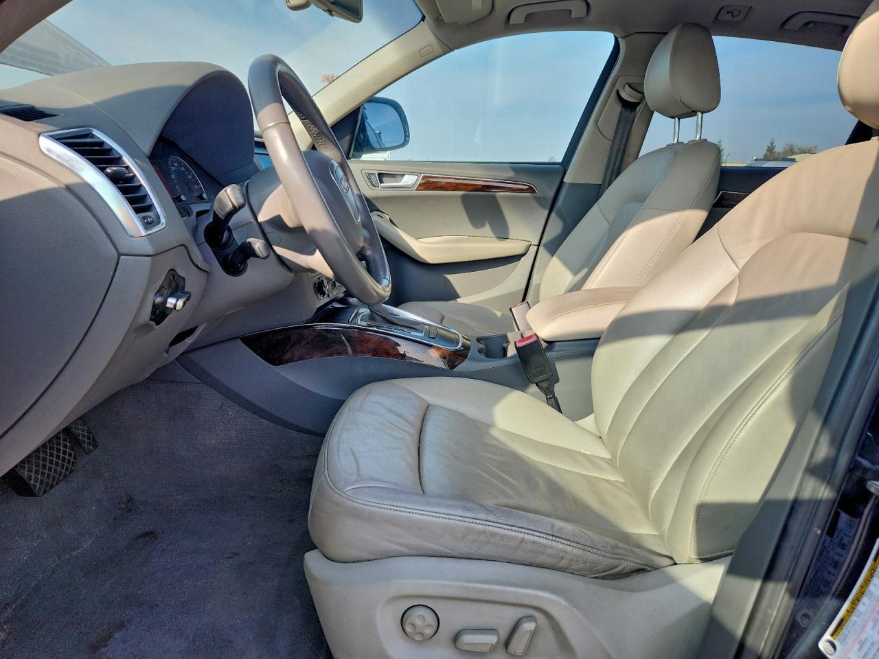 2011 Audi Q5 Premium - Image 7
