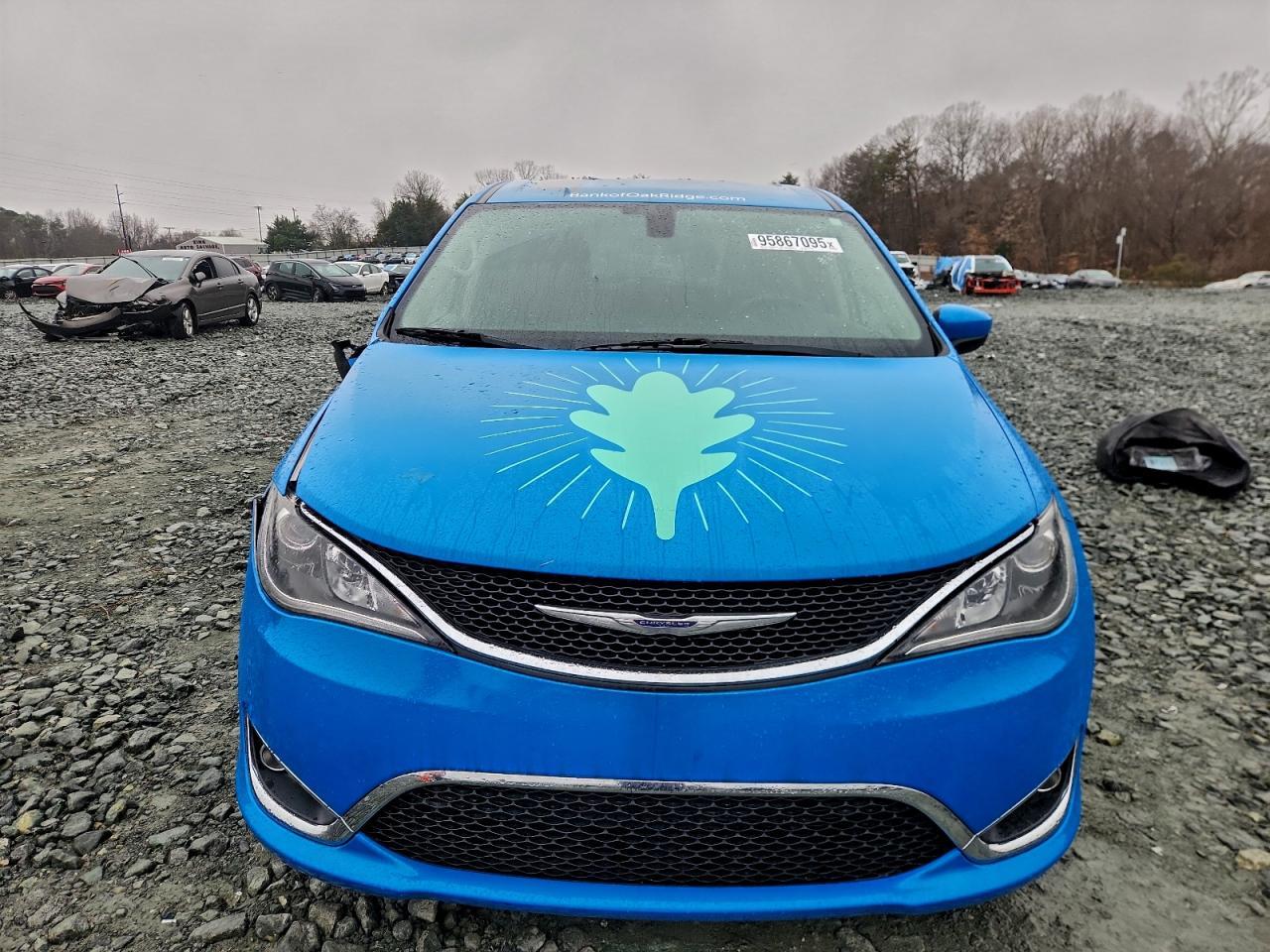 2017 Chrysler Pacifica Touring L - Фото 5