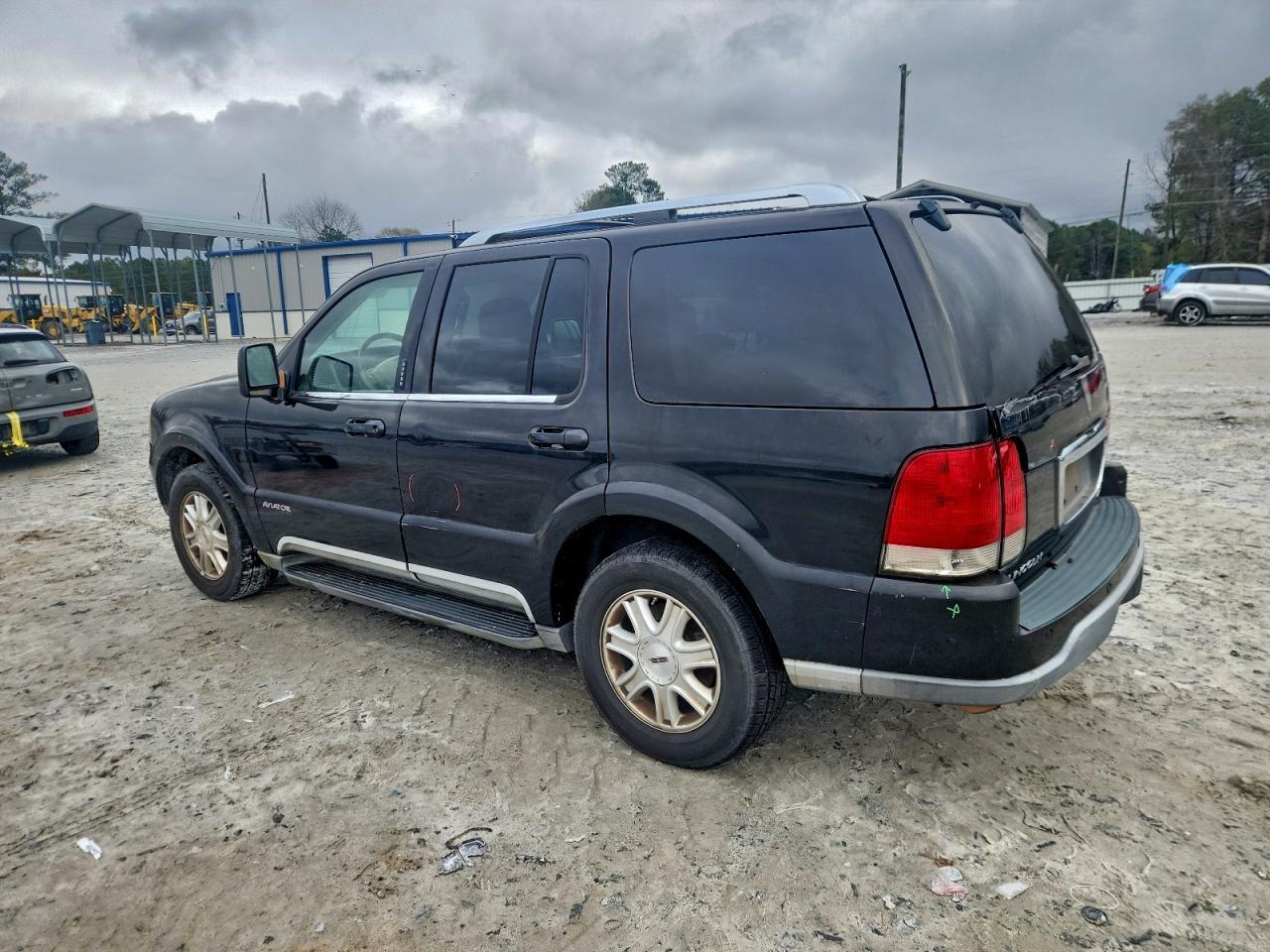 2004 Lincoln Aviator - Фото 2