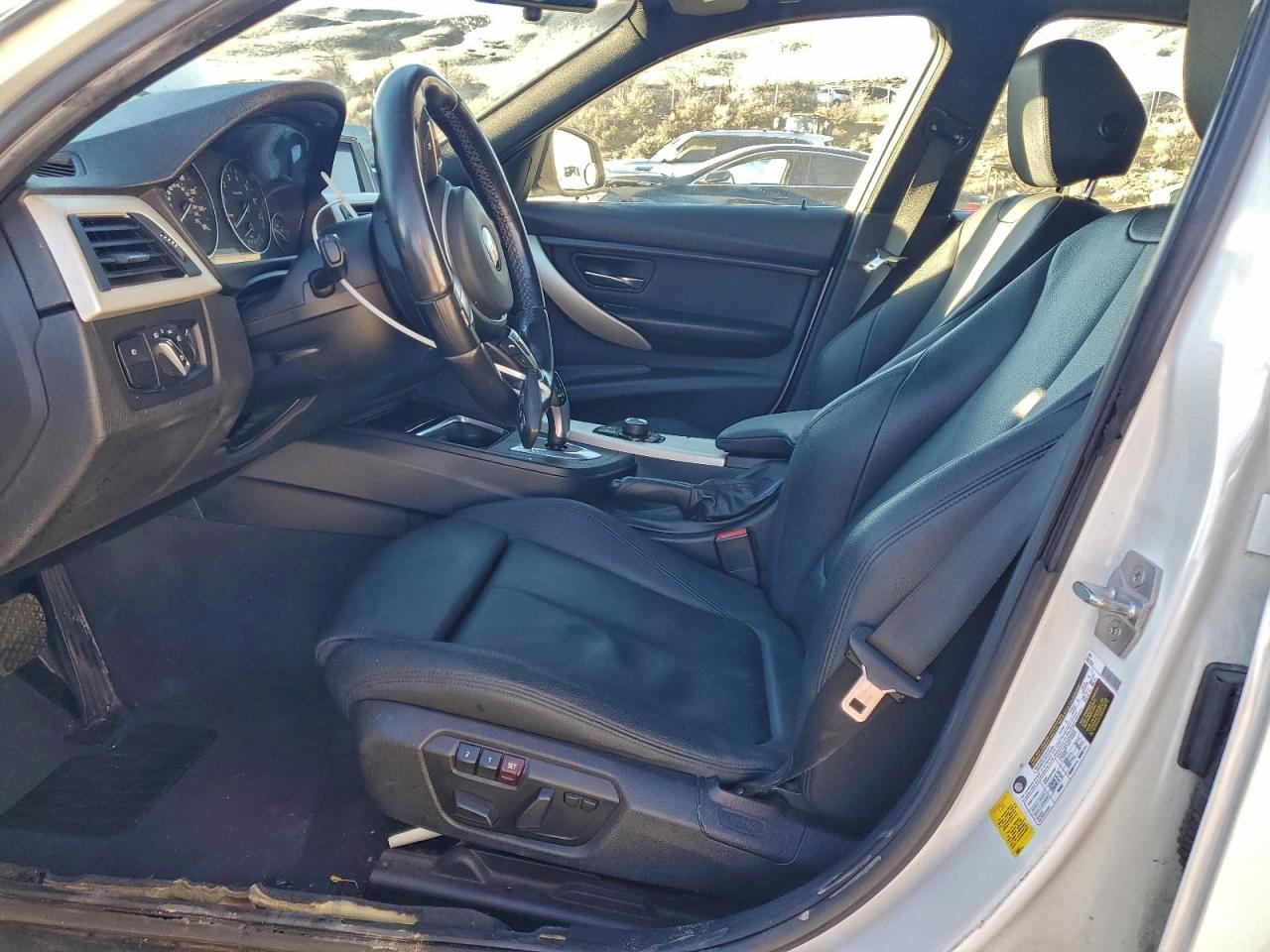 2015 BMW 320 I - Фото 7