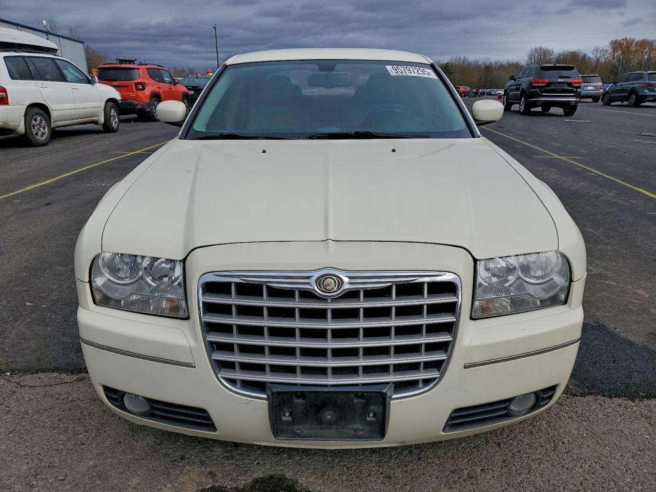 2007 Chrysler 300 Touring - Image 5