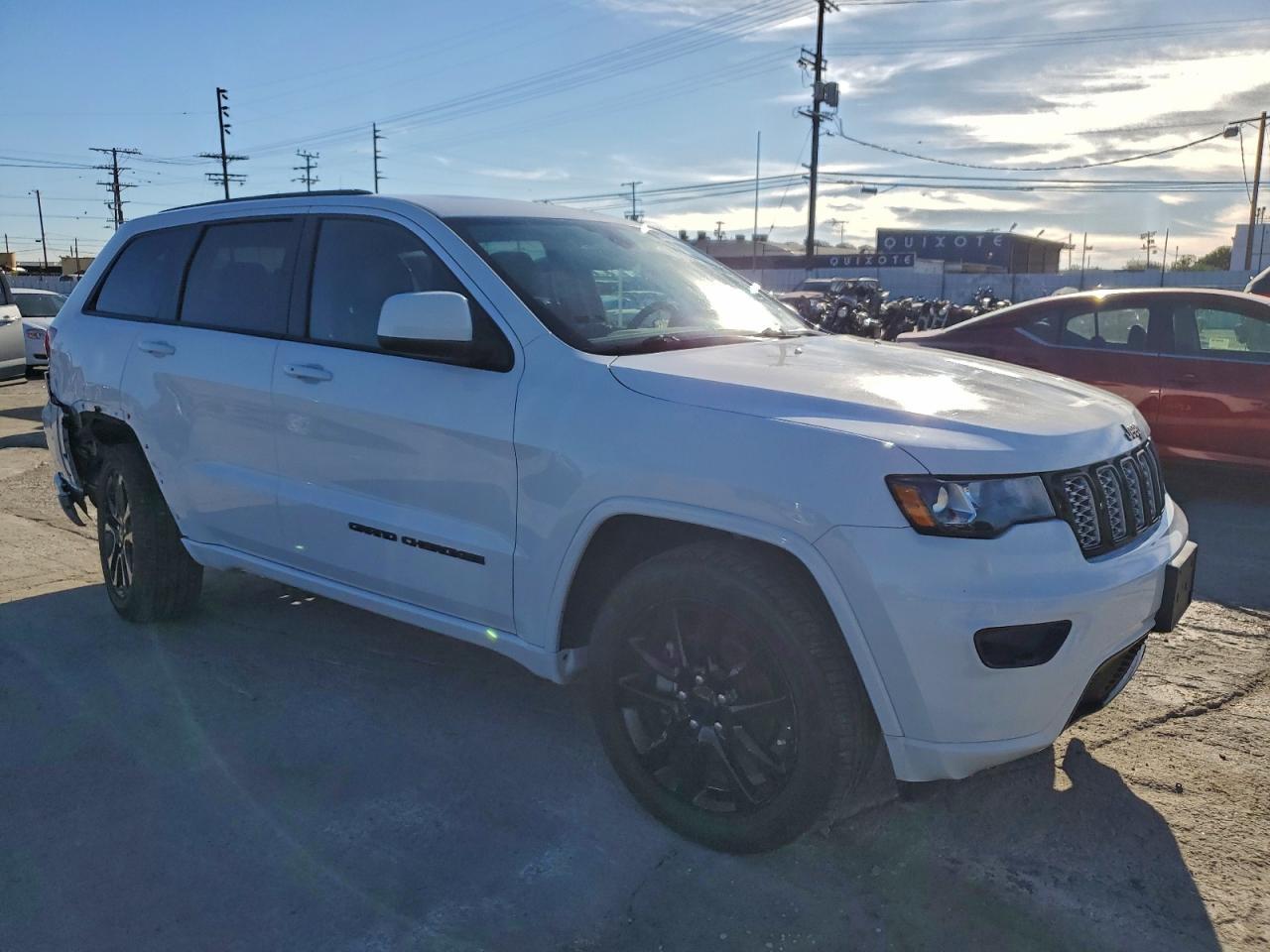 2020 Jeep Grand Cherokee Laredo - Фото 4