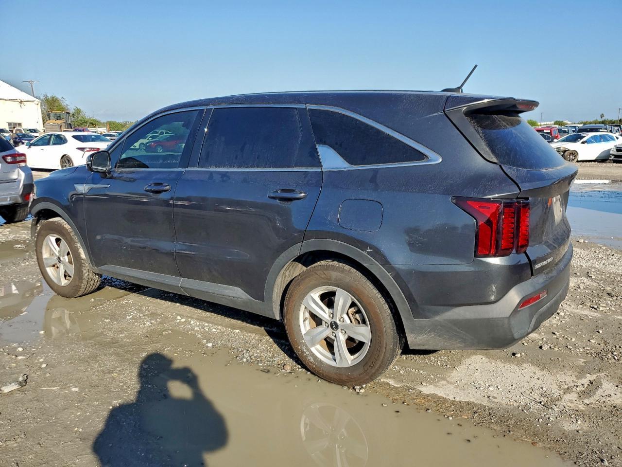 2023 Kia Sorento Lx - Фото 2