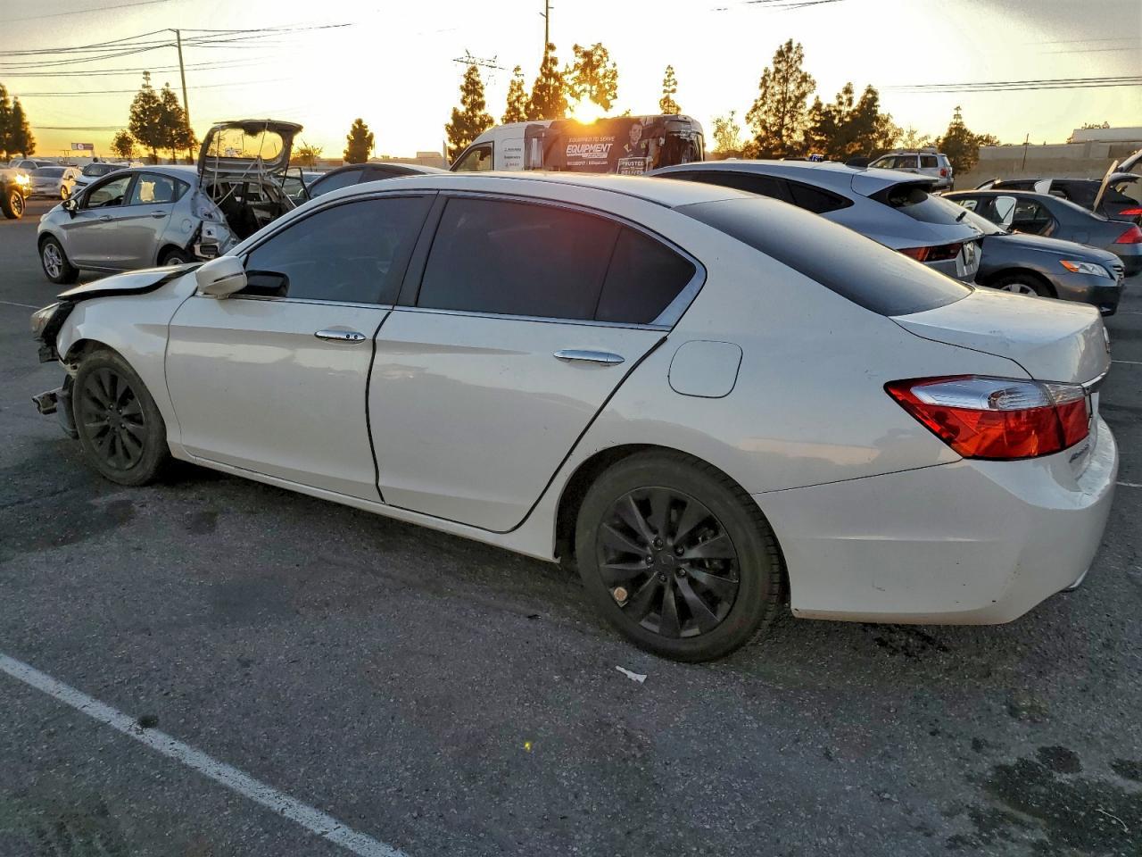 2013 Honda Accord Ex - Image 2