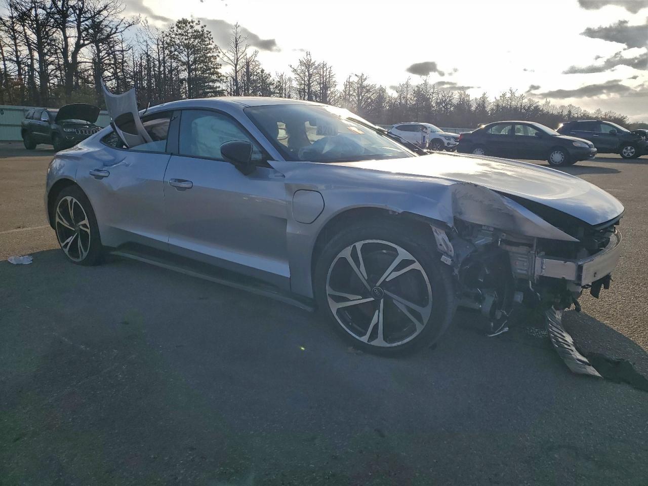 2022 Audi E-Tron Gt Premium Plus - Фото 4