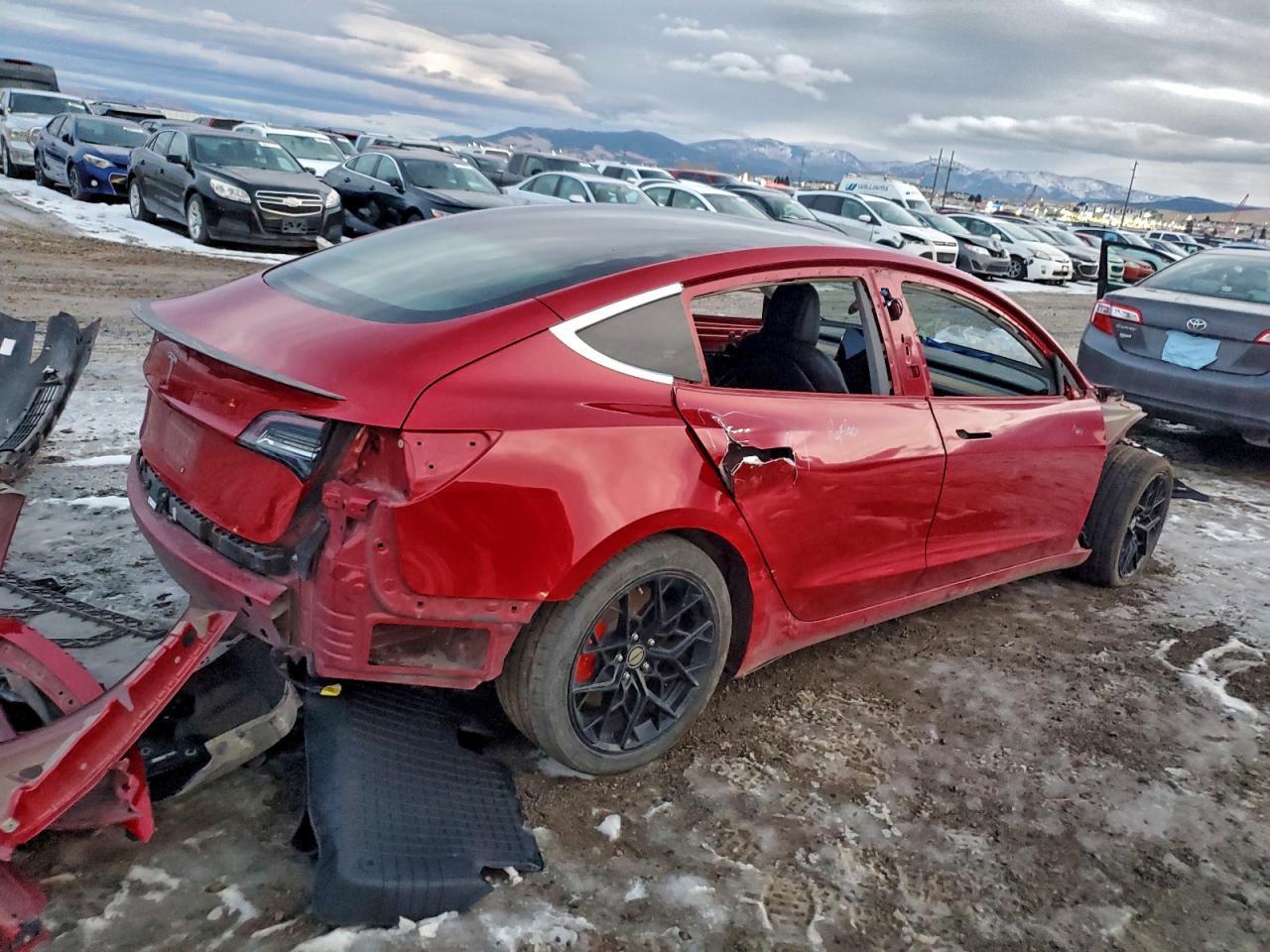 2018 Tesla Model 3 - Фото 3