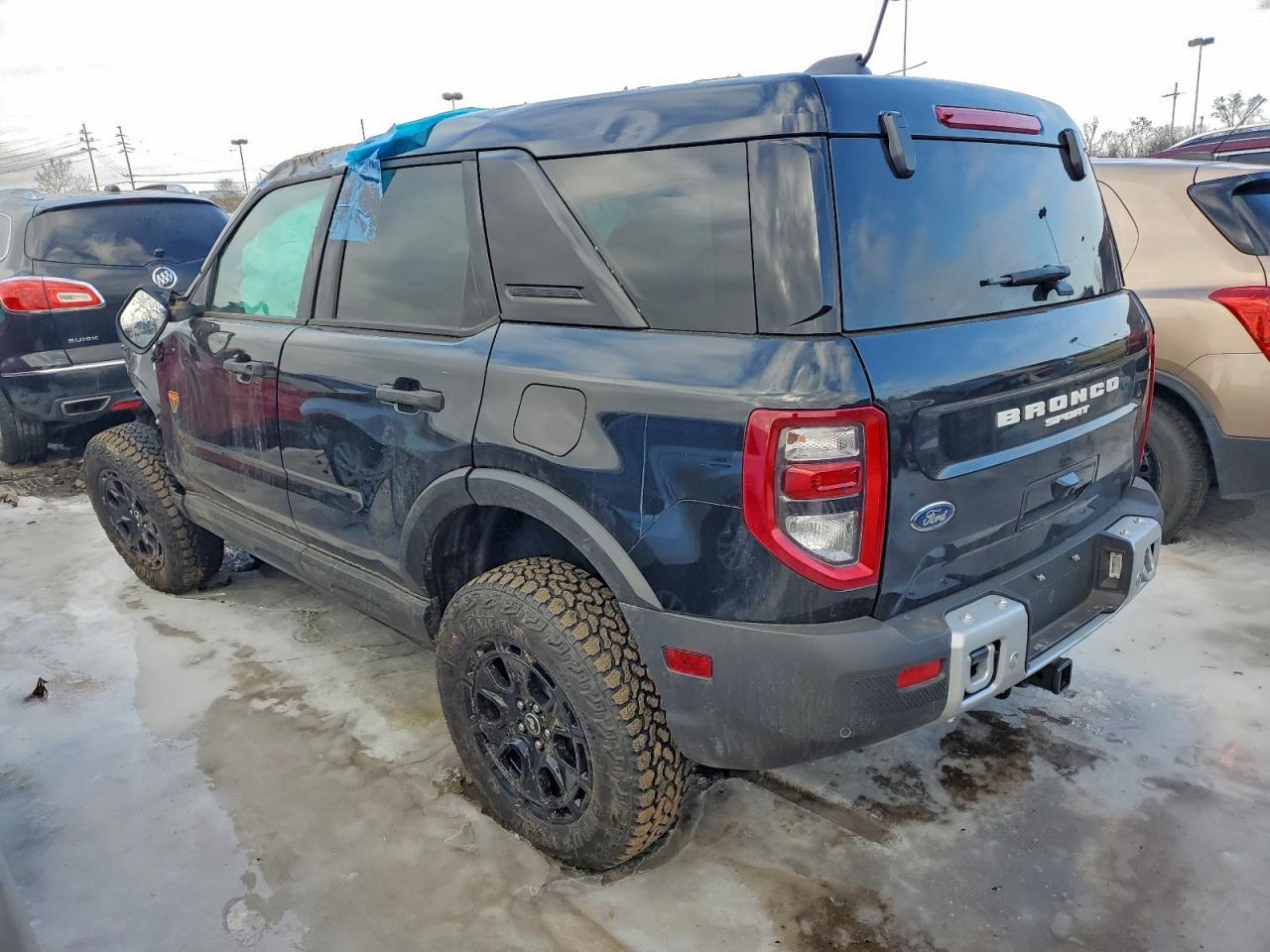 2025 Ford Bronco Sport Badlands - Image 2
