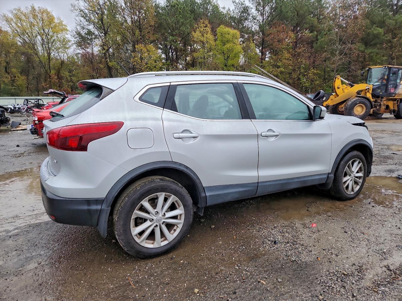 2018 Nissan Rogue Sport S - Фото 3